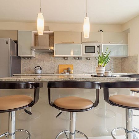 Apartament Happy - Basen, Plaza, Ochrona 24H - 3 Sypialnie Dla Maksymalnie 8 Osob Pobierowo Bagian luar foto