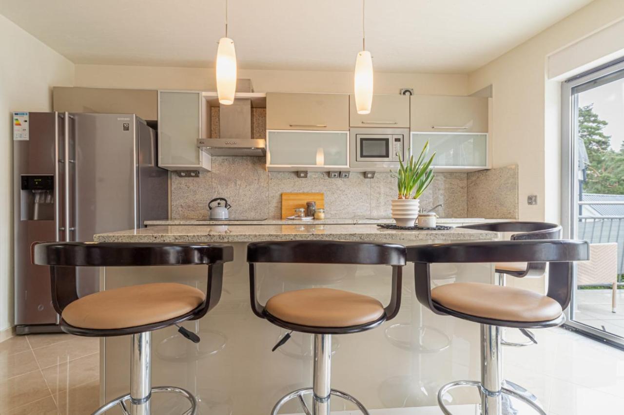 Apartament Happy - Basen, Plaza, Ochrona 24H - 3 Sypialnie Dla Maksymalnie 8 Osob Pobierowo Bagian luar foto