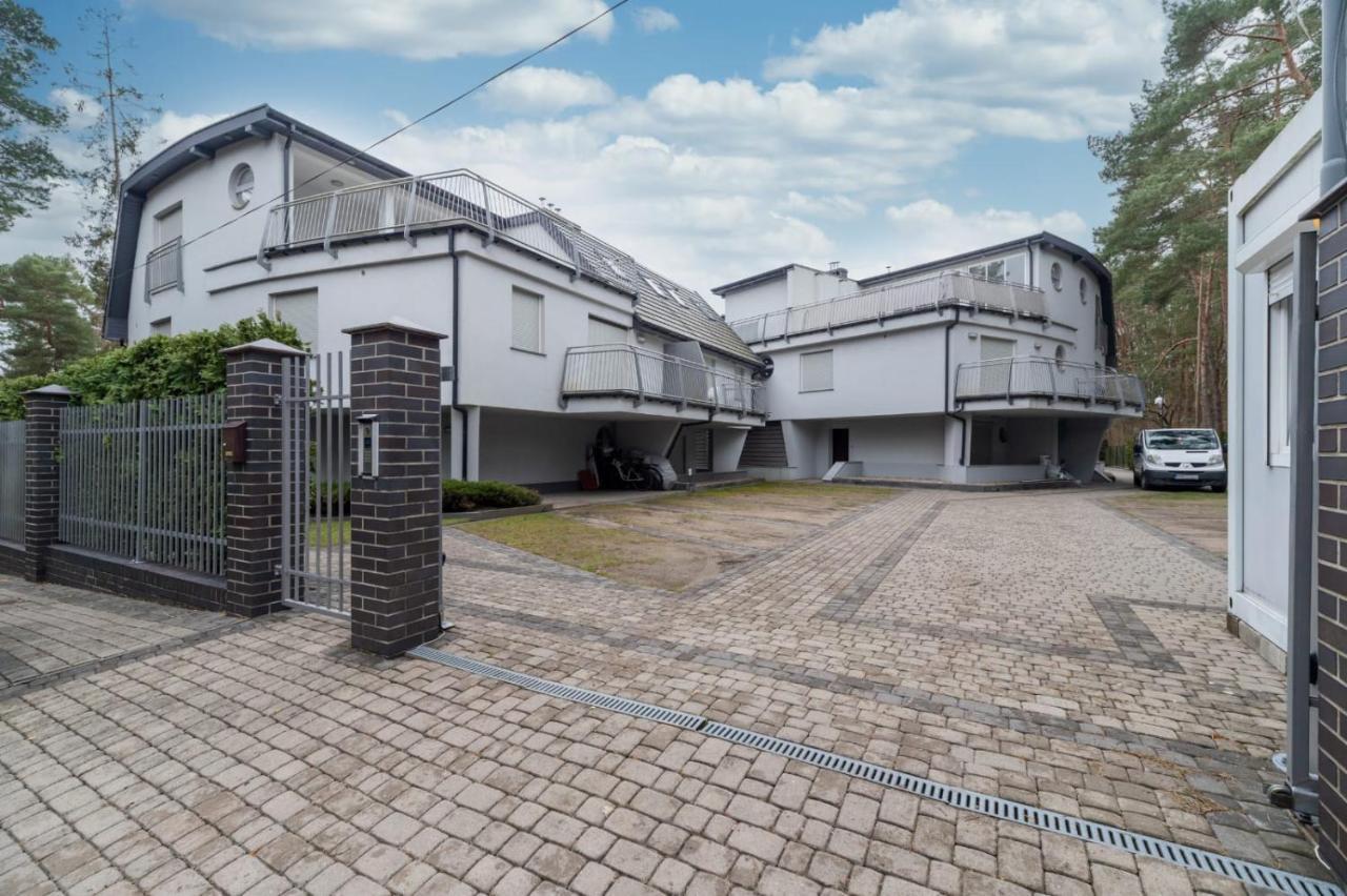 Apartament Happy - Basen, Plaza, Ochrona 24H - 3 Sypialnie Dla Maksymalnie 8 Osob Pobierowo Bagian luar foto